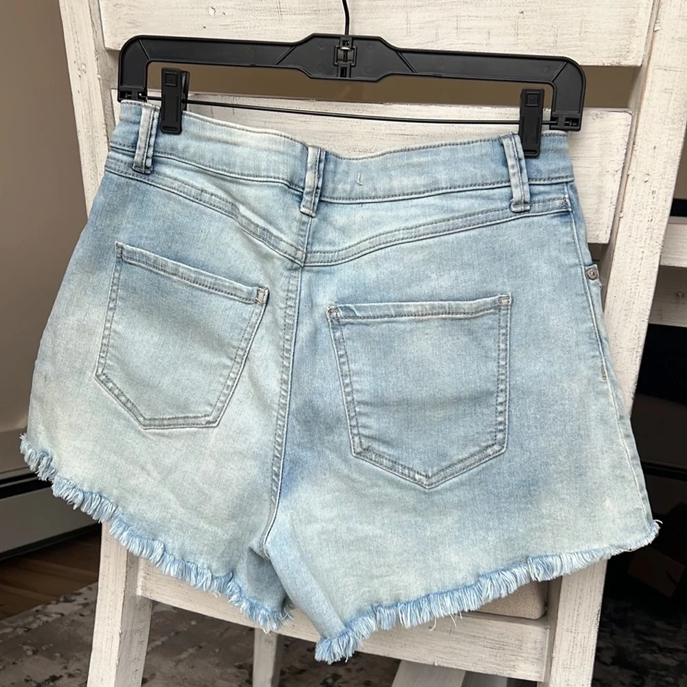Rewash Vintage Reunion Frayed The Wedge Super
High Rise Shorts Junior Size 7 - Picture 2 of 9